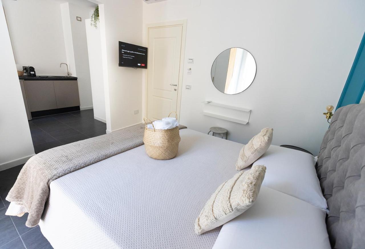 Lena Suite Bari Vecchia Exterior foto