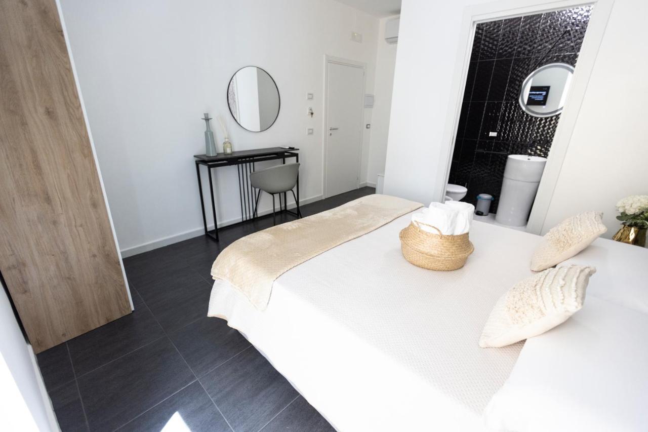 Lena Suite Bari Vecchia Exterior foto